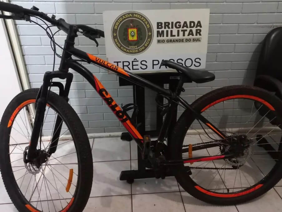 Capa BM apreende menor e recupera objeto furtado em Três Passos