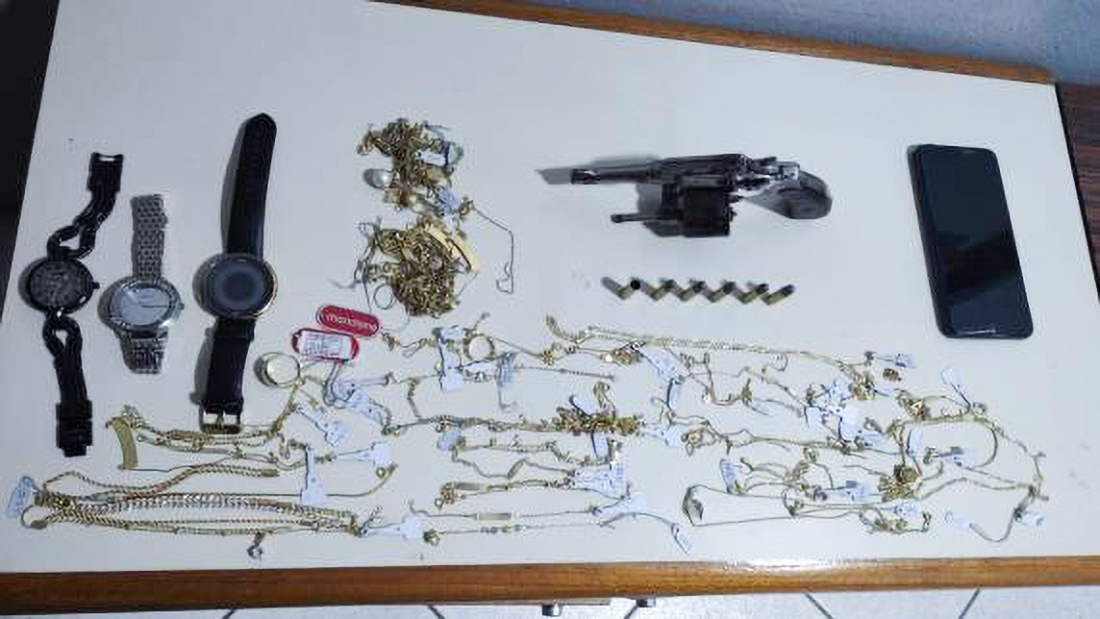 Capa Policia Civil elucida roubo em joalheria de Tenente Portela