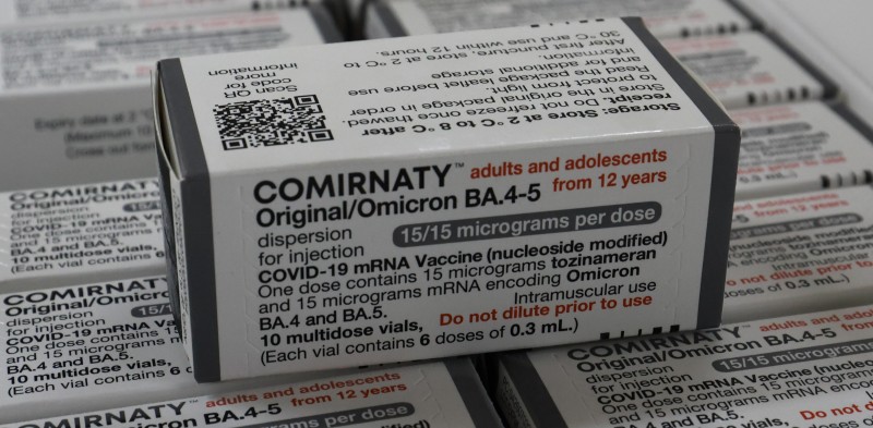 Capa Postos de saúde já podem começar a vacinar idosos a partir de 70 anos com imunizante bivalente