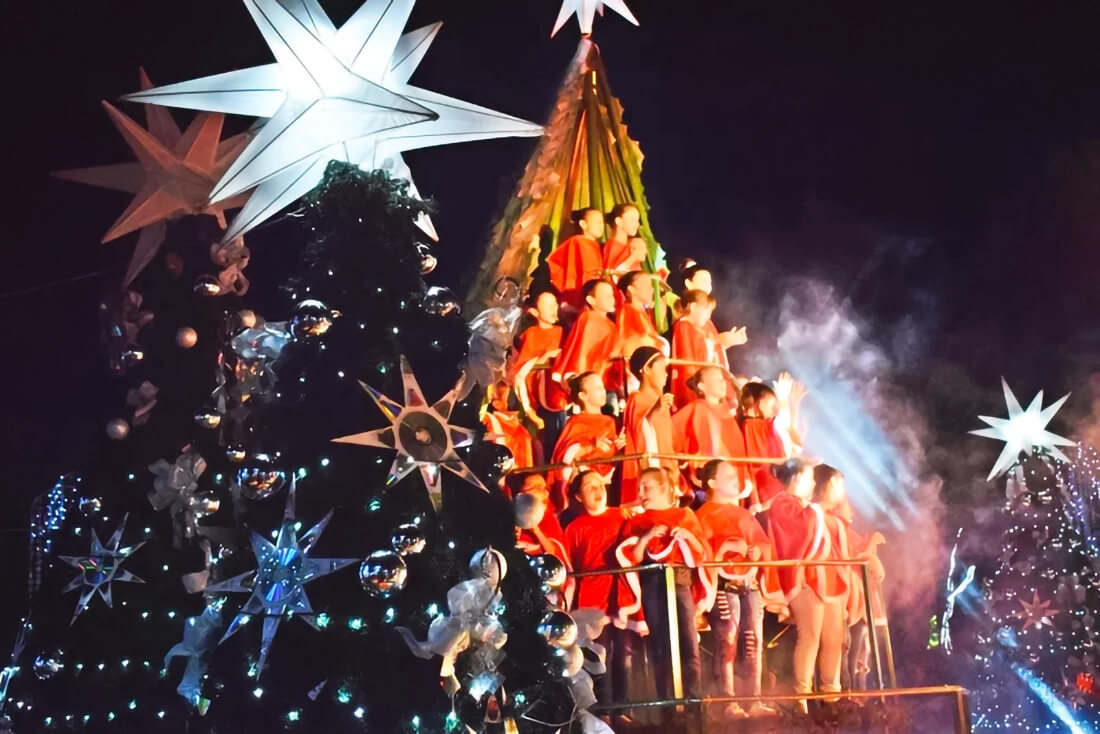 Capa Árvore Cantante retorna ao Frederico em Luz com Espetáculo 'A Fábrica do Noel'