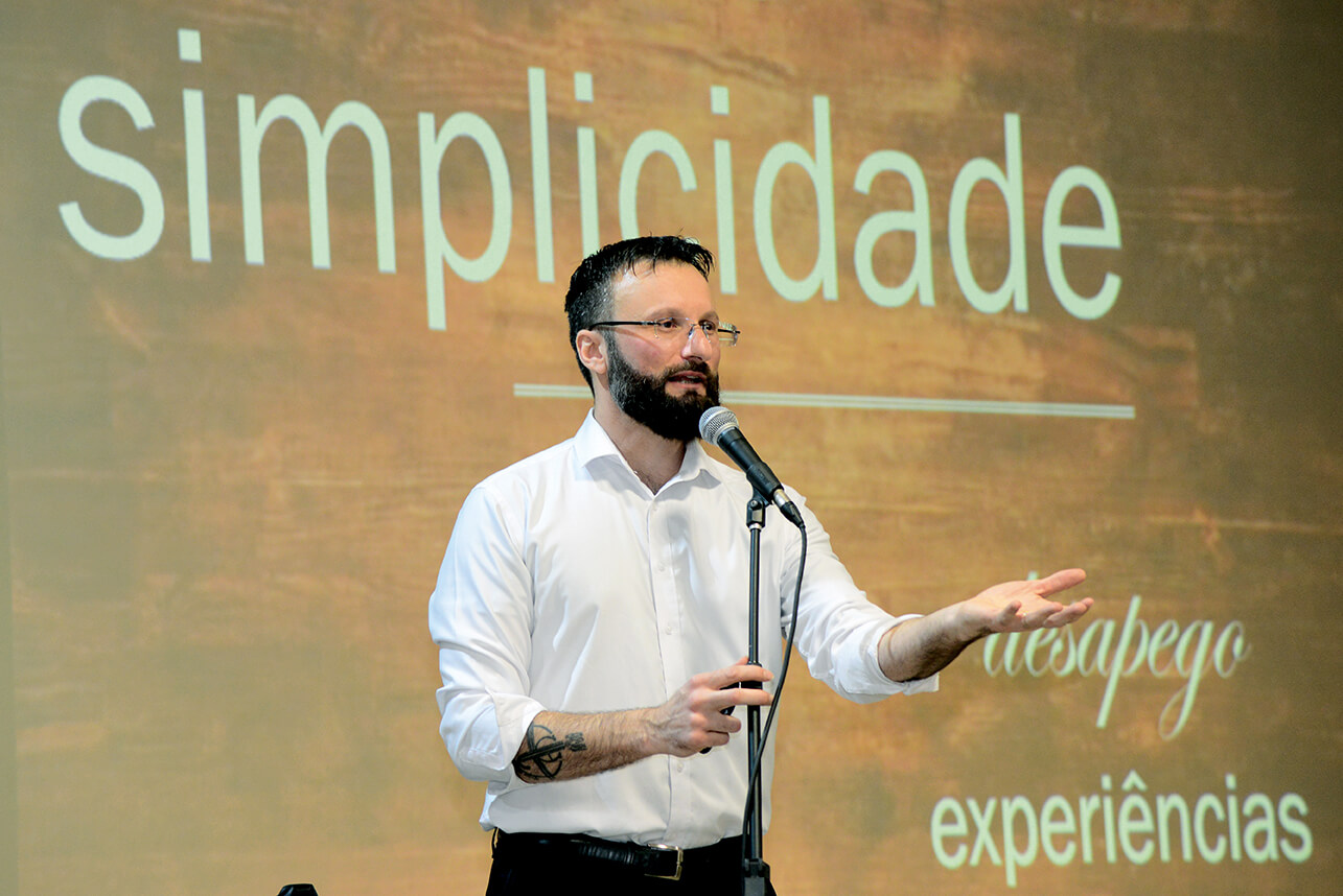 Capa Sesc realiza palestra-show “Educar para a Felicidade” para comunidade escolar de Jaboticaba