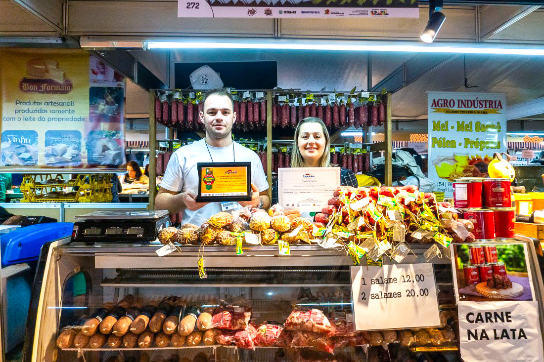 Capa Embutidos Bisolo conquista 1º lugar no Concurso de Produtos da Agroindústria Familiar