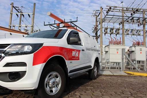 Capa RGE abre inscrições para curso de formação de eletricistas com 21 vagas disponíveis, incluindo previsão de contratação
