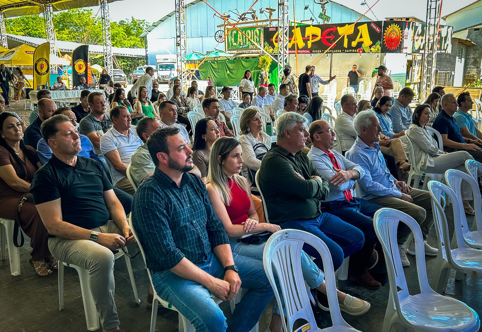 Capa AMZOP debate implantação de setor de produção de asfalto no CIGRES em reunião na FEIMATE