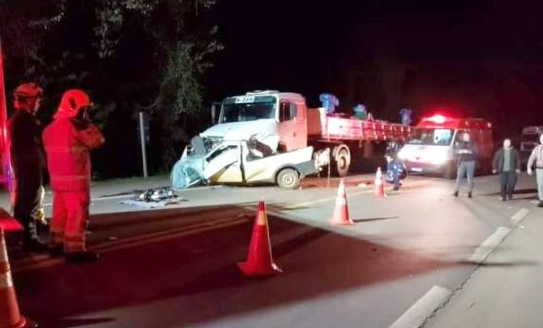 Capa Acidente entre caminhonete e caminhão mata homem na RSC-453, em Estrela
