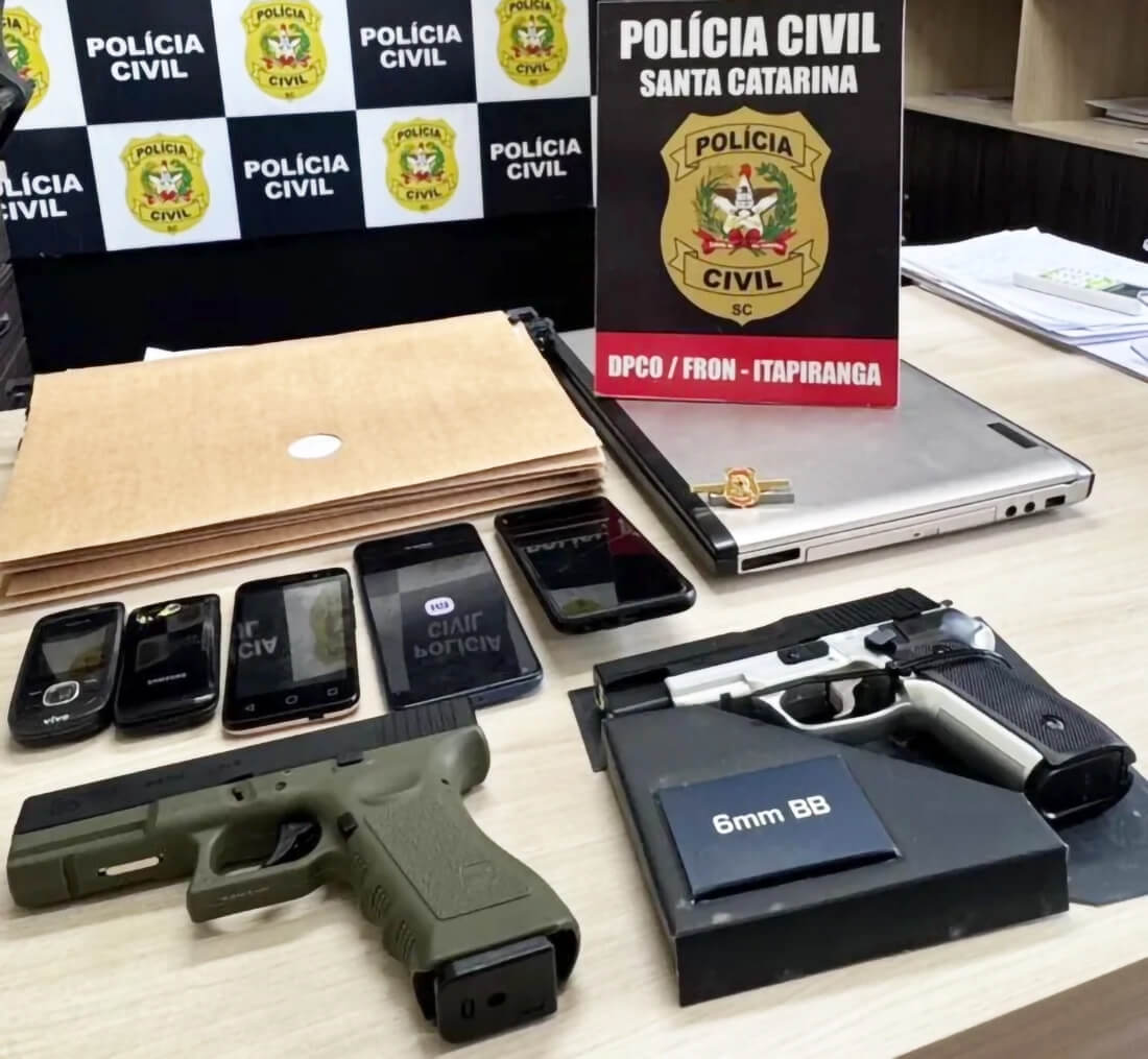 Capa Polícia Civil de SC cumpre mandado contra falsa juíza federal em Itapiranga