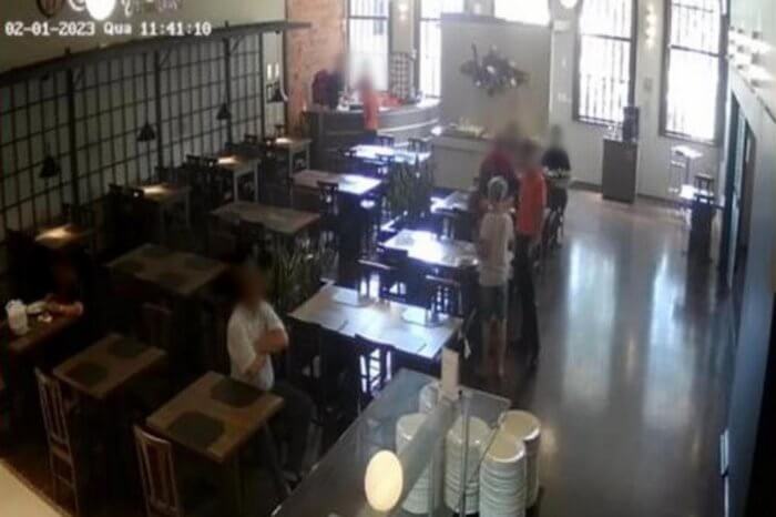 Capa Ijuí: Cliente de restaurante reclama da comida e agride funcionário