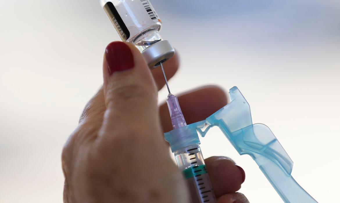 Capa R$ 17 bi em recursos não utilizados durante a pandemia de Covid-19 serão investidos na saúde