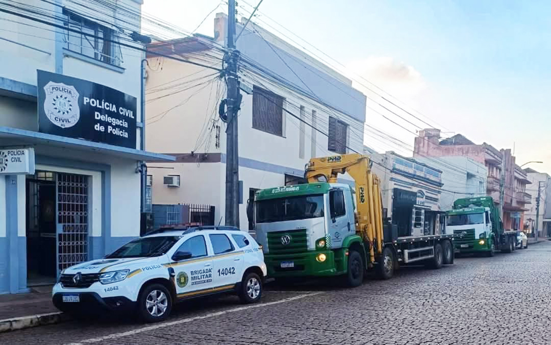 Capa Polícias recuperam dois caminhões furtados em Panambi após denúncia anônima