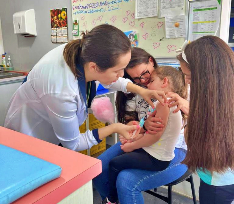 Capa Aplicação de 200 doses atualiza caderneta de vacinação no Dia D em Palmeira