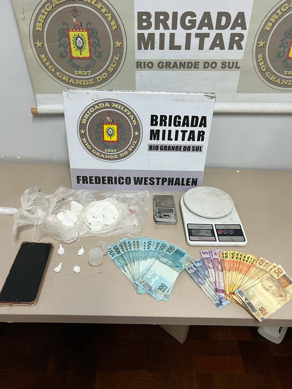 Capa  Brigada Militar prende homem por tráfico de drogas em FW