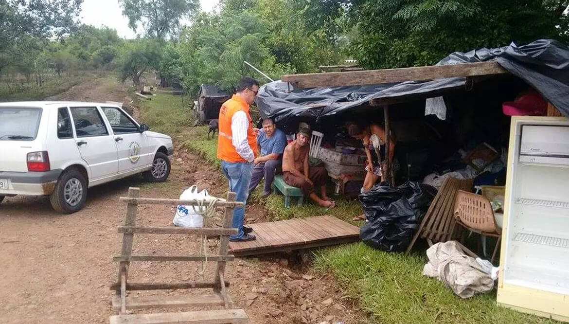 Capa Mais de 23 mil pessoas seguem desabrigadas no RS devido as enchentes