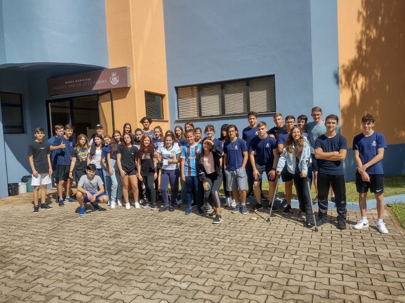 Capa Alunos da Escola Básica visitam o Museu Municipal Wülson Jeovah Lütz Farias