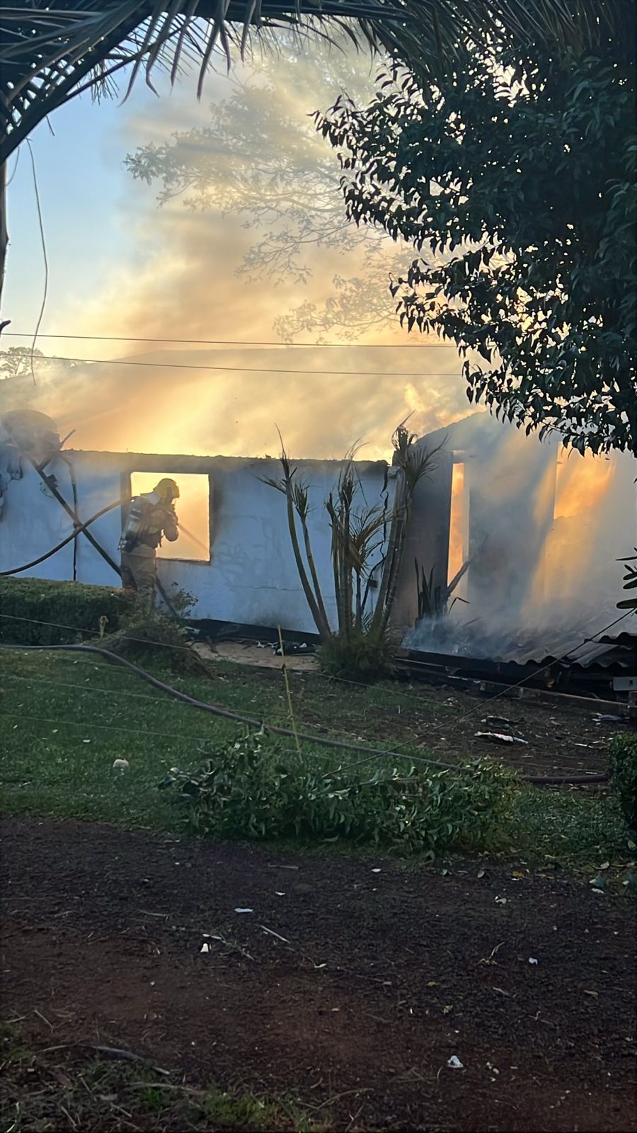 Capa Incêndio destrói residência às margens da BR-158 em Palmeira das Missões