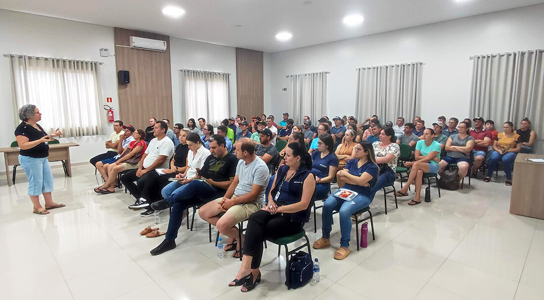 Capa Encontro aborda nota fiscal eletrônica para produtores rurais em Rodeio Bonito