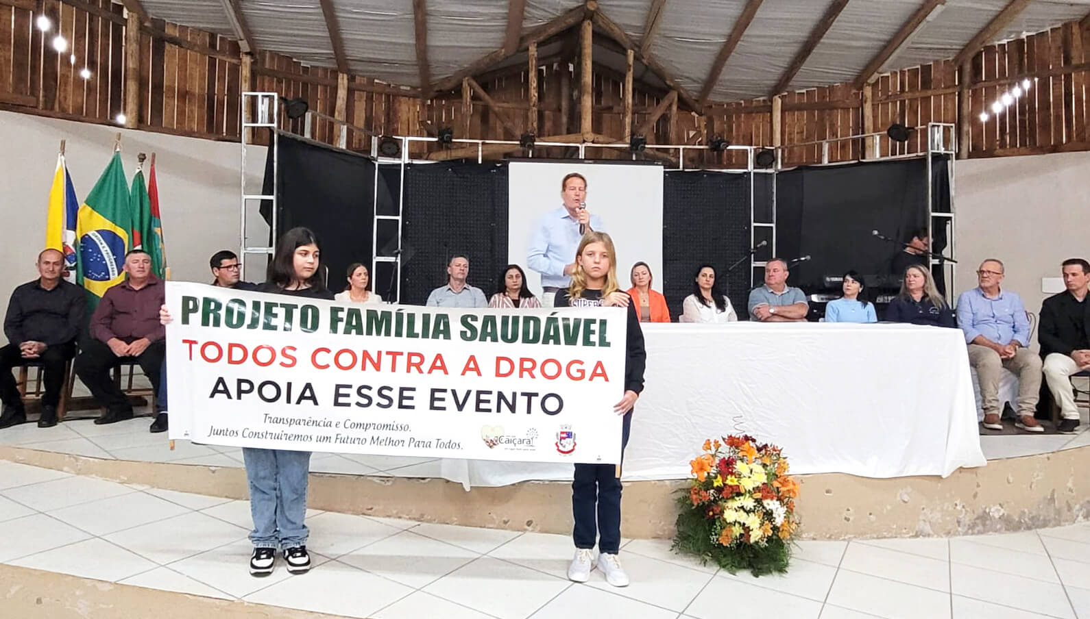 Capa Caiçara reforça a prevenção às drogas e o fortalecimento dos vínculos familiares