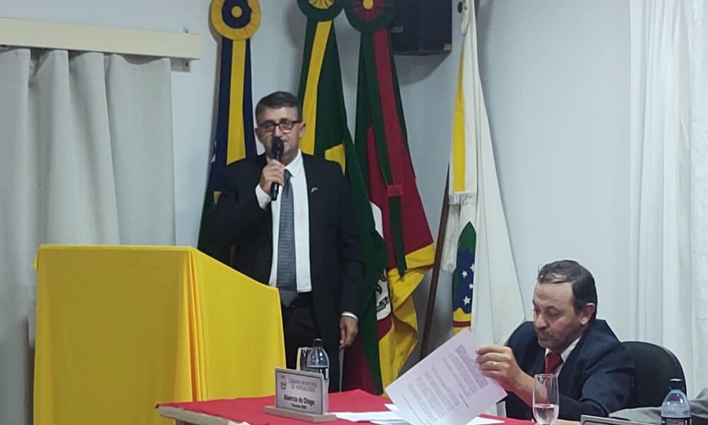 Capa Miraguaí: prefeito e vice tomam posse da administração municipal