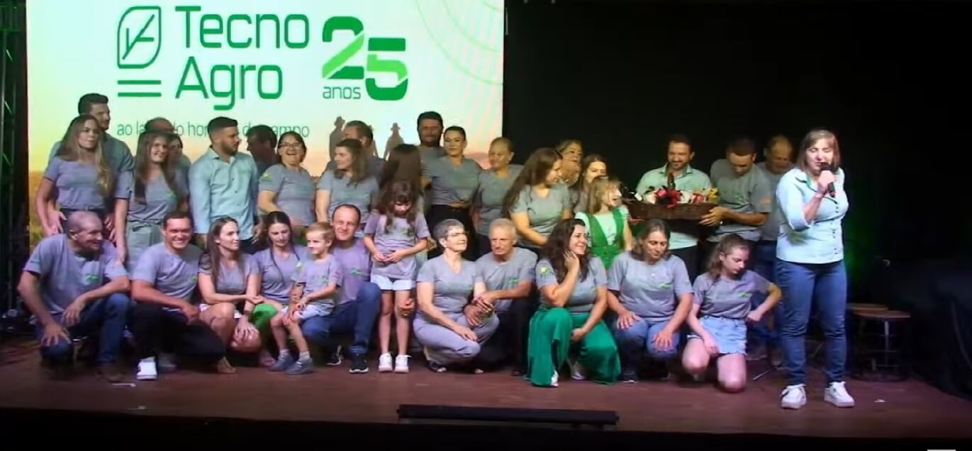 Capa TecnoAgro comemora 25 anos de atuação