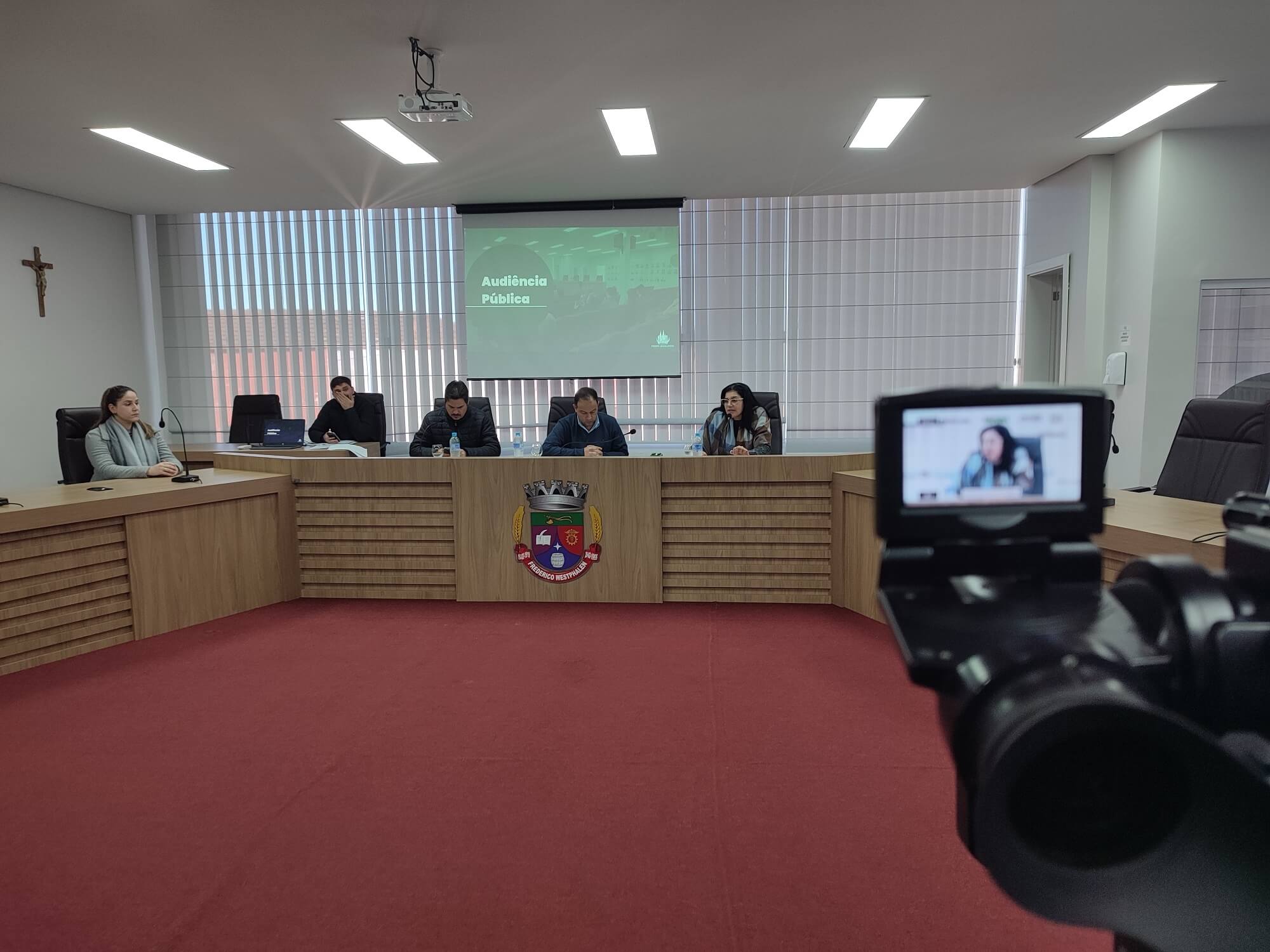 Capa Frederico Westphalen apresenta superávit e situação financeira estável