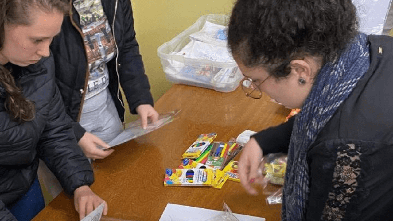 Capa URI/FW lança campanha 'Cores da Solidariedade' às crianças afetadas pela tragédia no RS