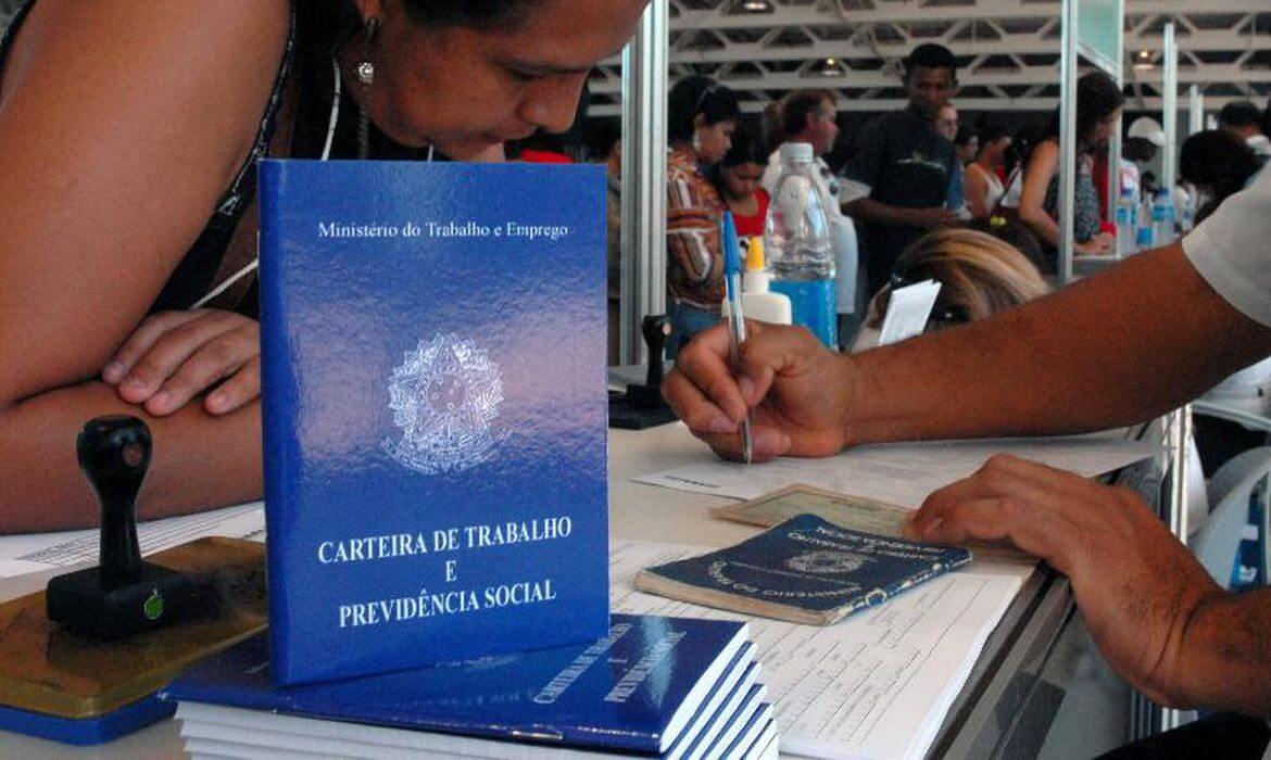 Capa Senado aprova consignado para trabalhadores com carteira assinada