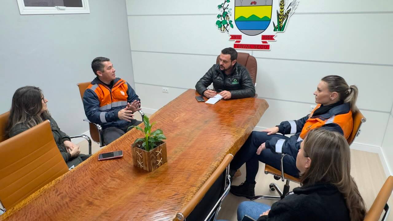 Capa Prefeitura de Erval Seco reúne Defesa Civil para avaliar danos causados pelas fortes chuvas