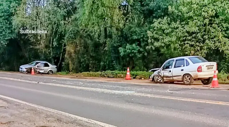 Capa Colisão entre dois carros deixa feridos na BR-158 em Panambi