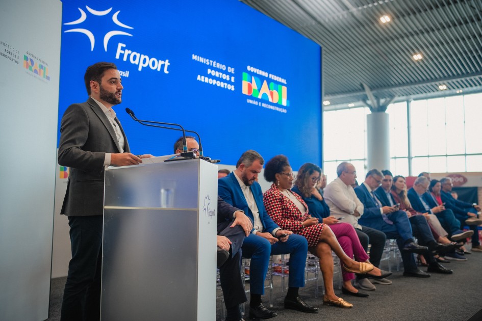 Capa Gabriel Souza destaca retomada do aeroporto como momento histórico na reconstrução do Estado