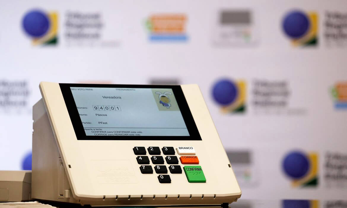 Capa Sistema de alertas do TSE recebe denúncias de desinformação eleitoral