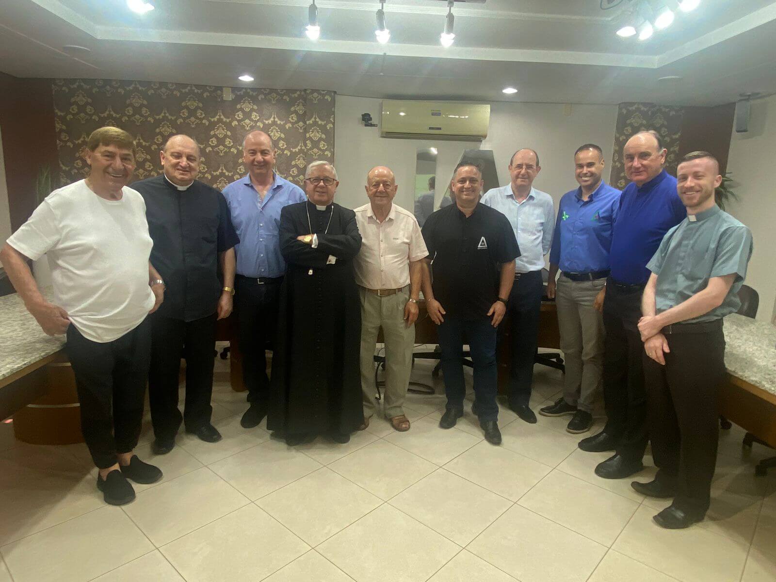 Capa Reunião celebra assinatura do contrato da gestão do Complexo Luz e Alegria com a Rádio Palmeira
