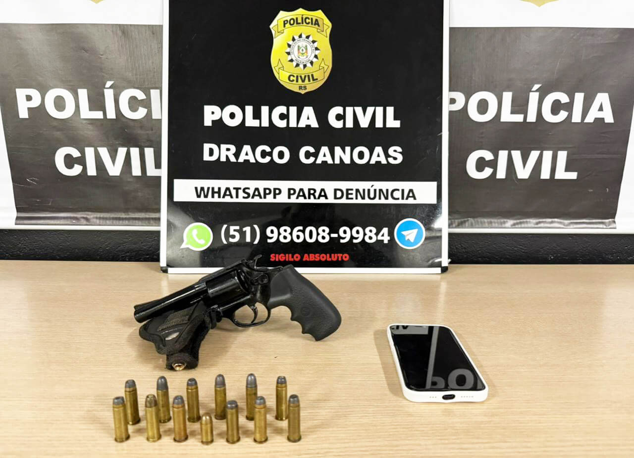Capa Ação conjunta da Polícia Civil recupera celular roubado em Palmeiras das Missões e apreende arma de fogo em Canoas