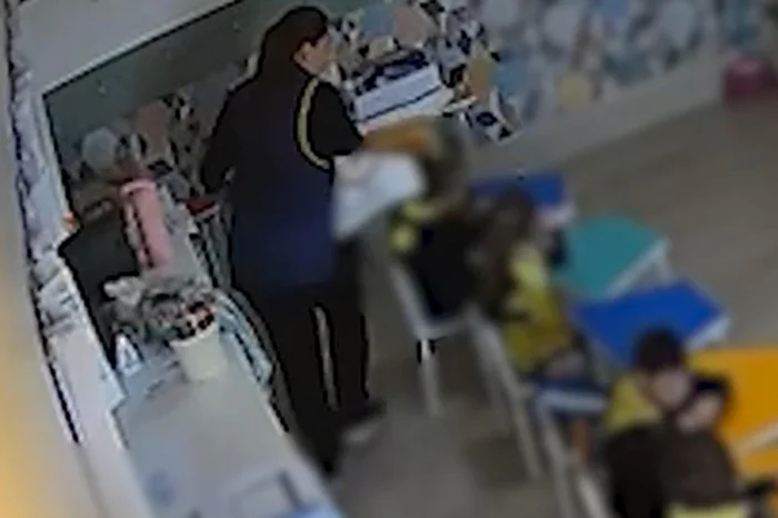 Capa Justiça nega habeas corpus para soltar professora que agrediu criança em escola de Caxias do Sul