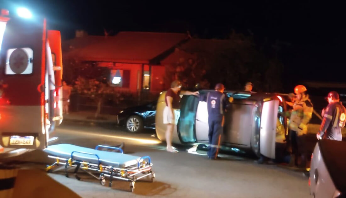 Capa Motorista fica ferido após veículo colidir e tombar em Três Passos