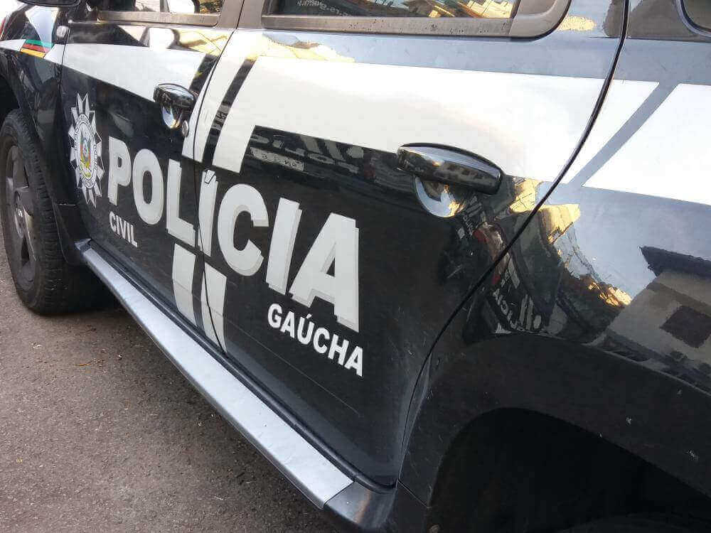 Capa Polícia Civil prende suspeito de homicídio em Palmitinho