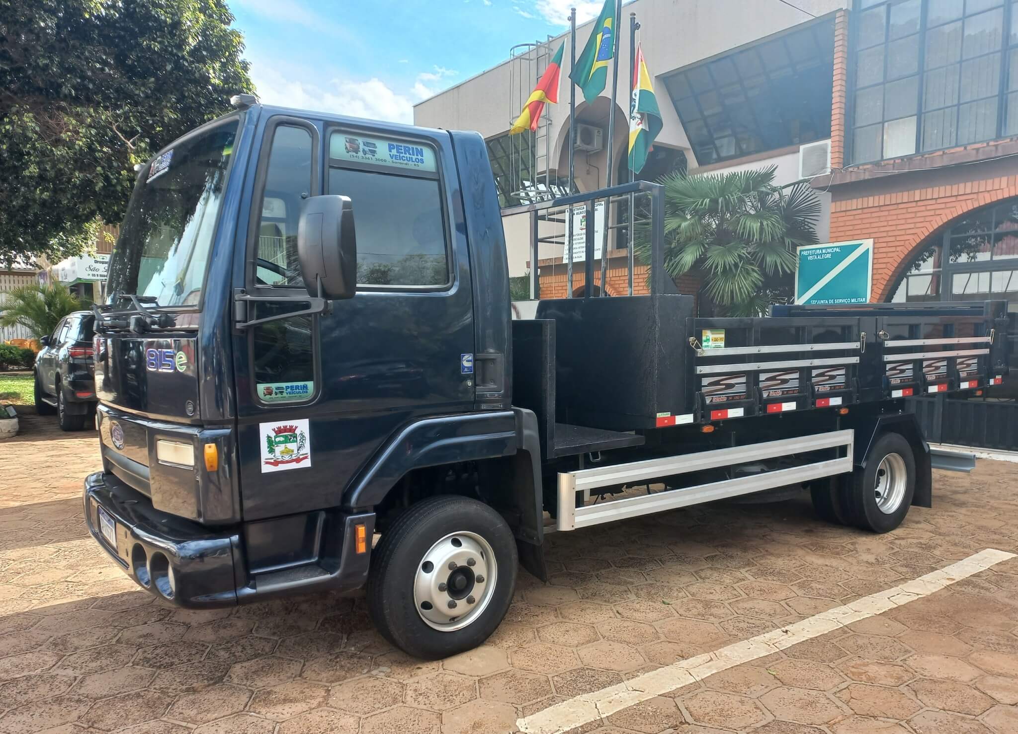 Capa Vista Alegre investe em novo caminhão-caçamba