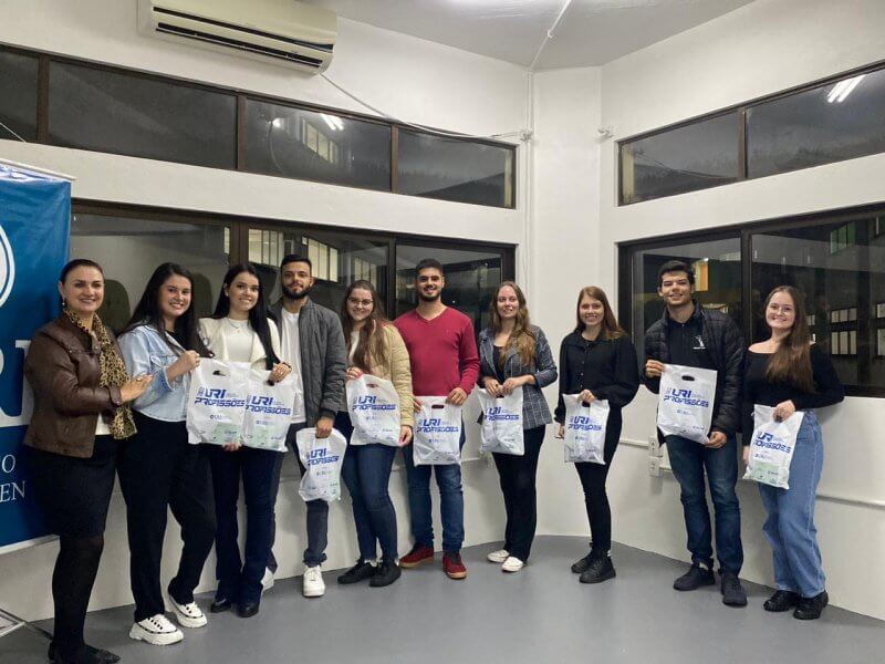 Capa Caras da URI: evento marca lançamento de representantes da universidade