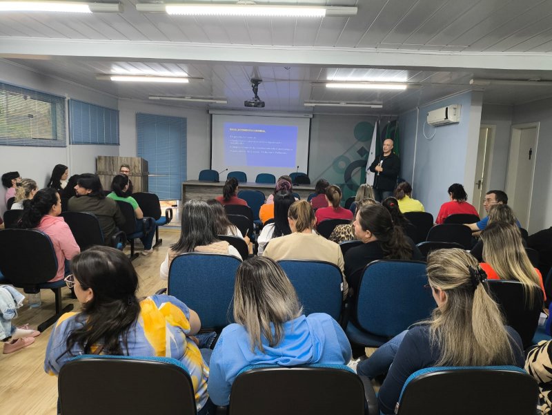 Capa Capacitação destaca importância da atividade física e saúde no envelhecimento saudável em Seberi