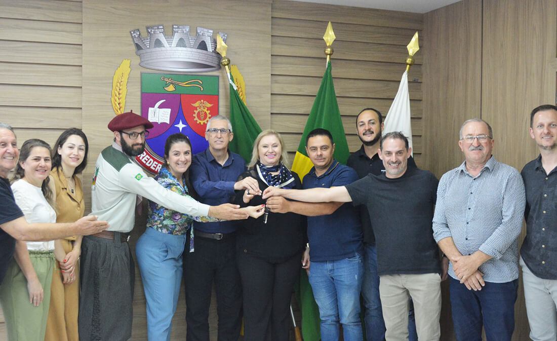 Capa Câmara de Vereadores doa veículo à Secretaria da Saúde de Frederico Westphalen