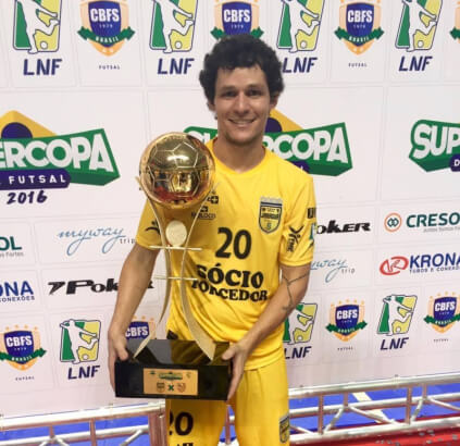 Capa Guarani anuncia a contratação do fixo Ceccatto