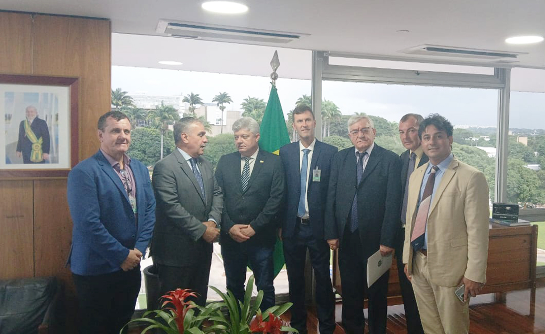 Capa Prefeito de Liberato Salzano busca recursos em Brasília