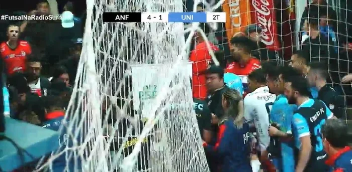 Capa Acusado de esfaquear torcedor durante jogo de futsal em Sarandi se entrega à Justiça