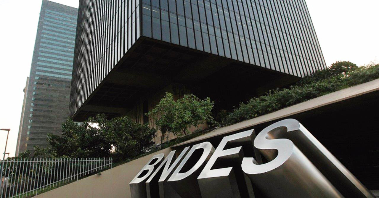 Capa BNDES pretende dobrar concessão de financiamentos este ano