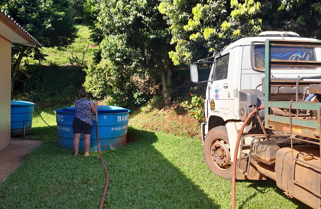 Capa Frederico Westphalen reforça abastecimento de água na zona rural