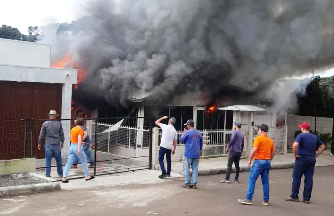 Capa Conflito familiar termina em morte e incêndio no Norte do Estado