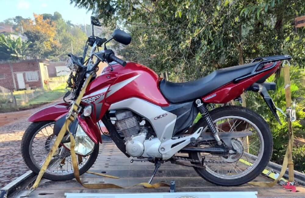 Capa Tenente Portela: moto furtada é recuperada