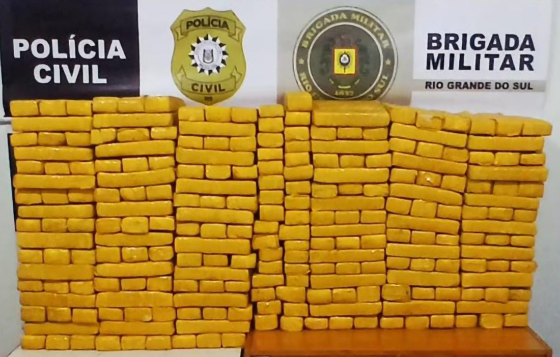 Capa Polícia Civil e Brigada Militar apreendem mais de 230 quilos de maconha em Crissiumal