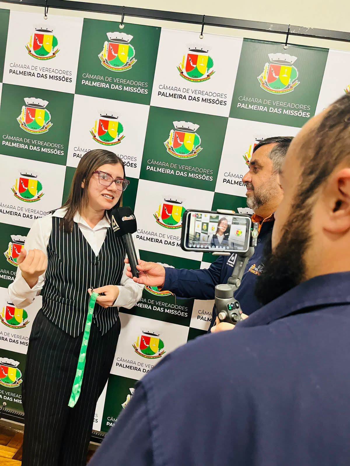 Capa Ticket Feira é premiado em Brasília e Sindimara destaca: programa é custeado com orçamento próprio da Câmara