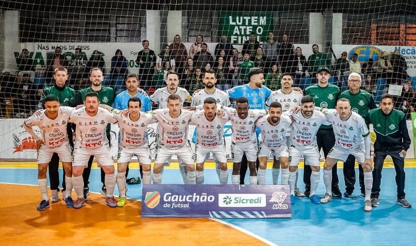 Capa ANBF pega o lanterna da competição para manter a boa fase
