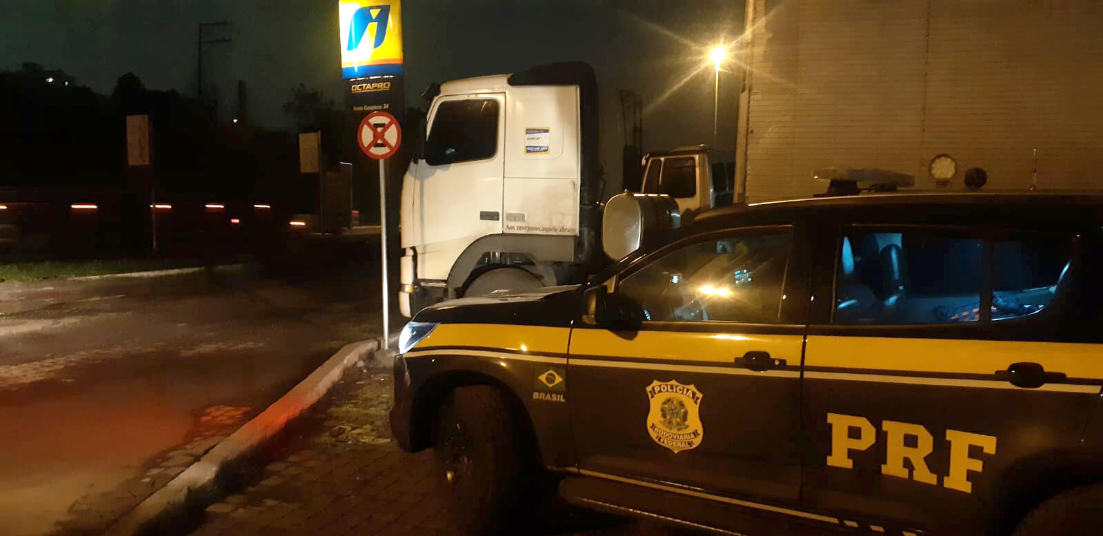Capa PRF e BM prendem estelionatários que usavam cheques adulterados em postos de combustíveis em Seberi