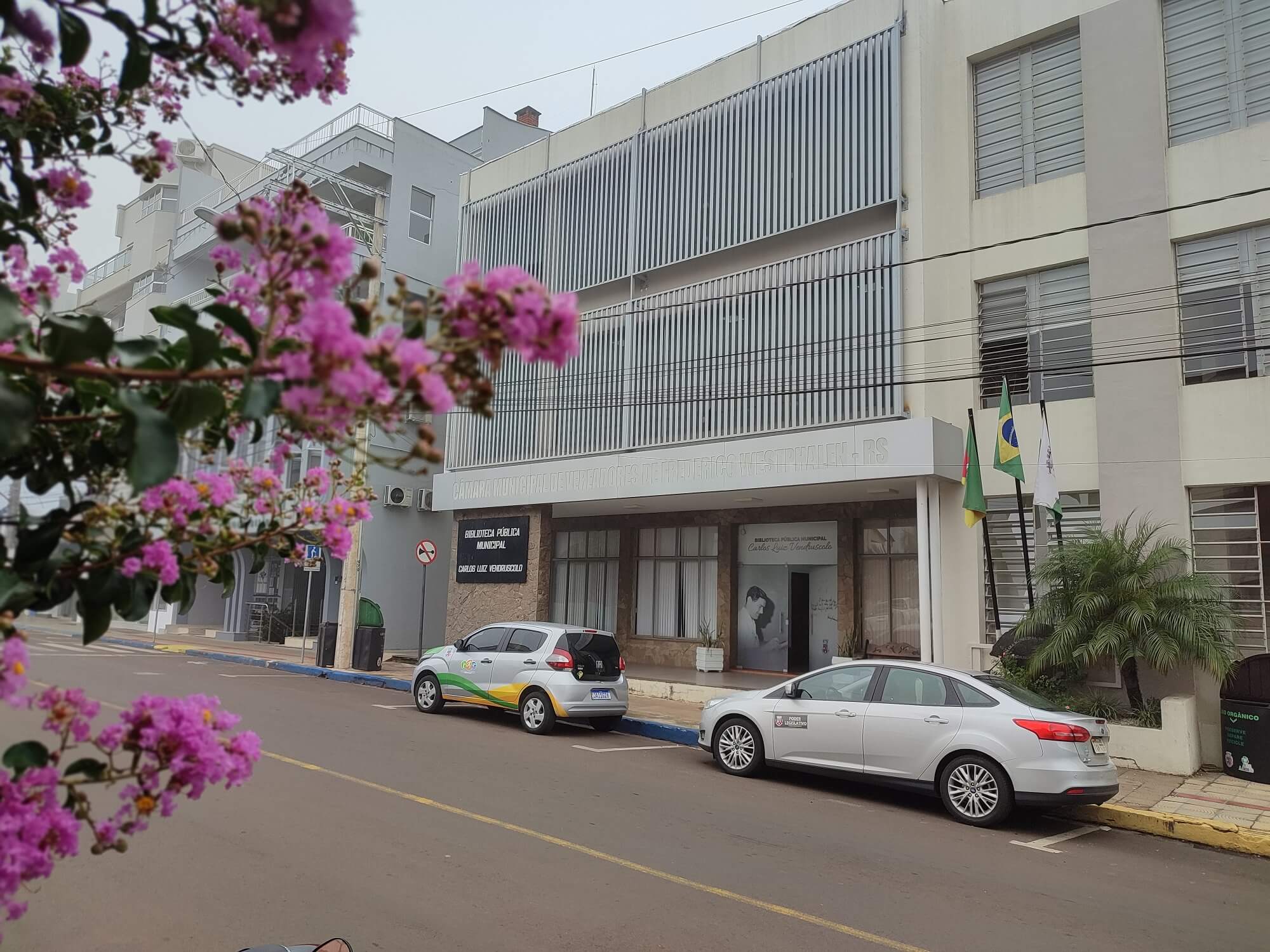 Capa Câmara de Vereadores de FW terá atendimento em turno único a partir desta quarta-feira, 3